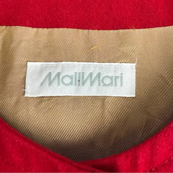 MALLI MARI Vintage 90’s Finland Red Wool Coat Fully Lined Gold Crest Buttons XL - Picture 2 of 8